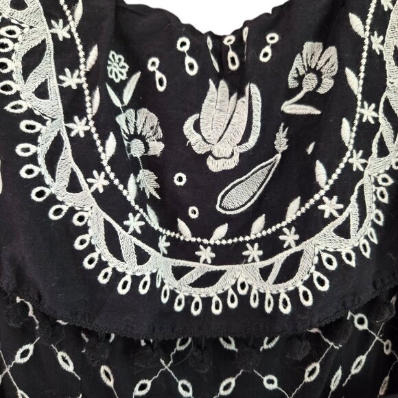 Anthropologie Marisol Size 6 Boho Black & White Embroidered Off-Shoulder Dress - Picture 6 of 11